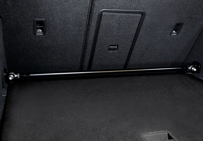 Barre anti-rapprochement acier "Clubsport" noir arrière pour Audi A3 (8V), VW Golf VII (AU) — étriers noirs — TA Technix