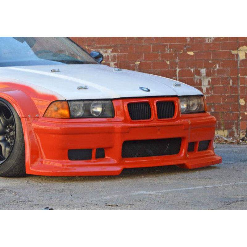 Przedni zderzak GTR do BMW E36