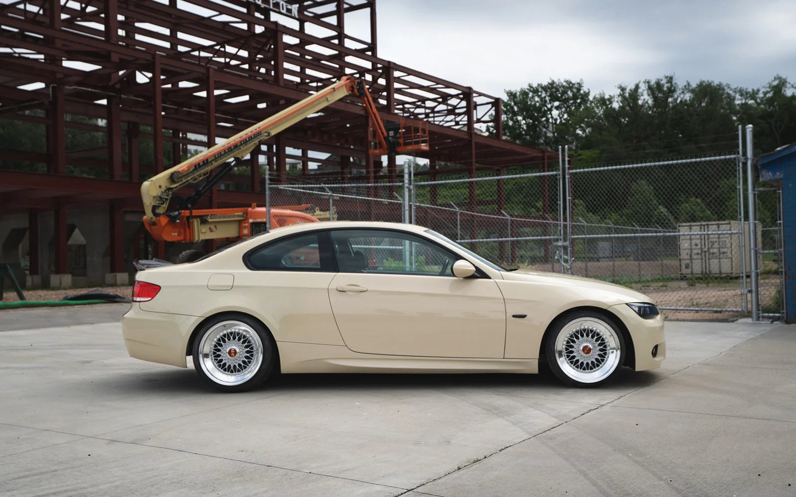 Suspension pneumatique arrière Bag Riders Super Low pour BMW Série 3 E9X et Série 1 E8X