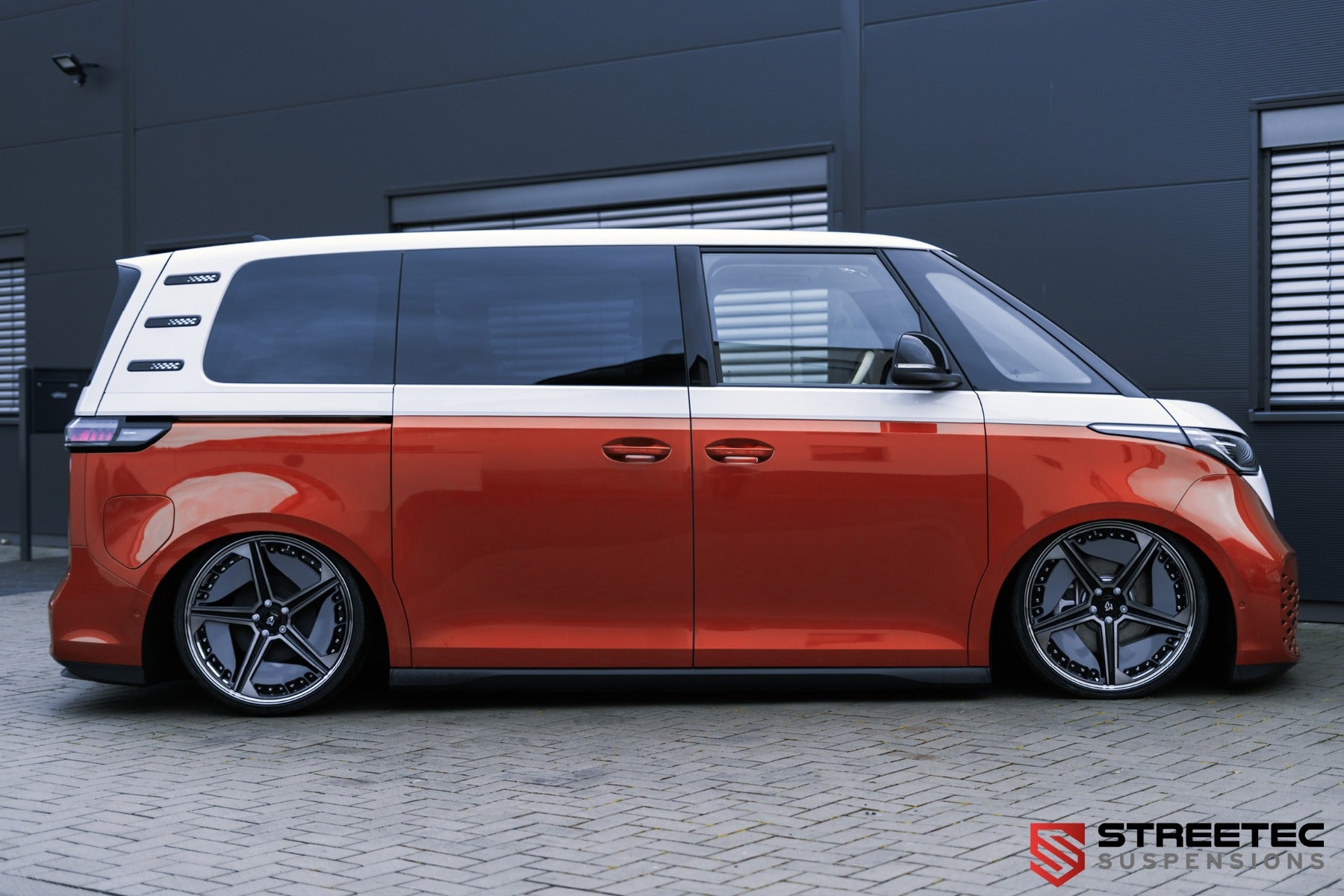 STREETEC Performance — Kit Suspension Pneumatique pour Volkswagen ID. Buzz (2022+) homologué TÜV