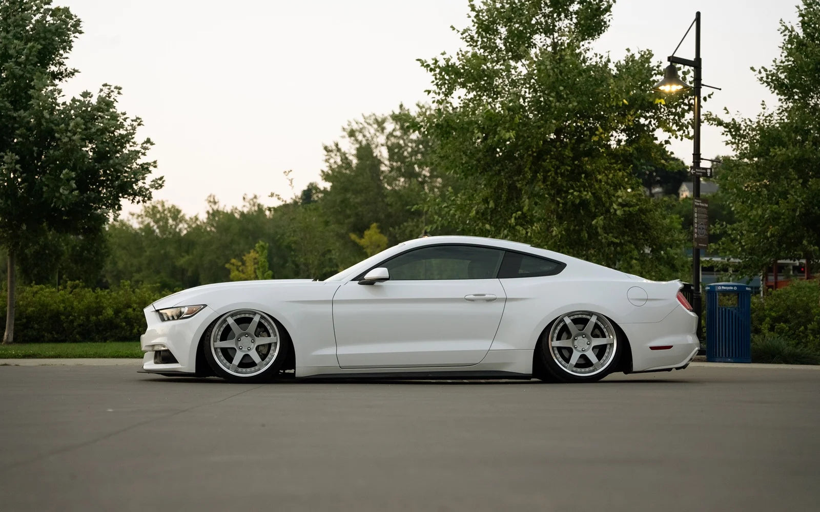 Bag Riders Super Low Front Air Suspension for Ford Mustang S550 S650