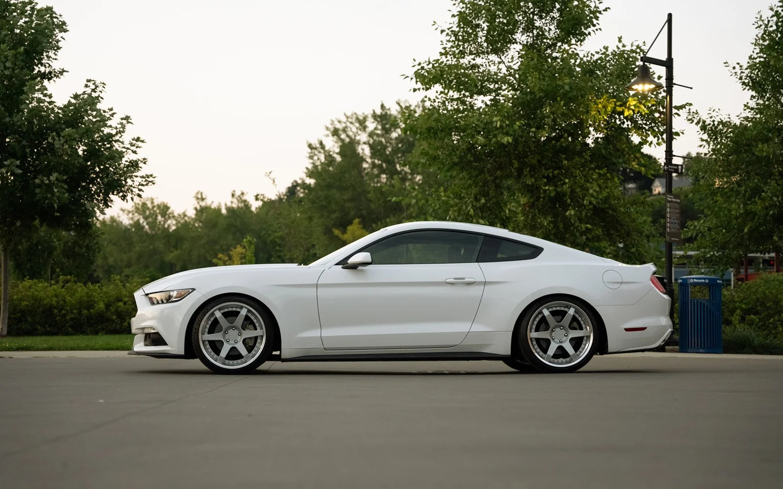 Bag Riders Super Low Front Air Suspension for Ford Mustang S550 S650