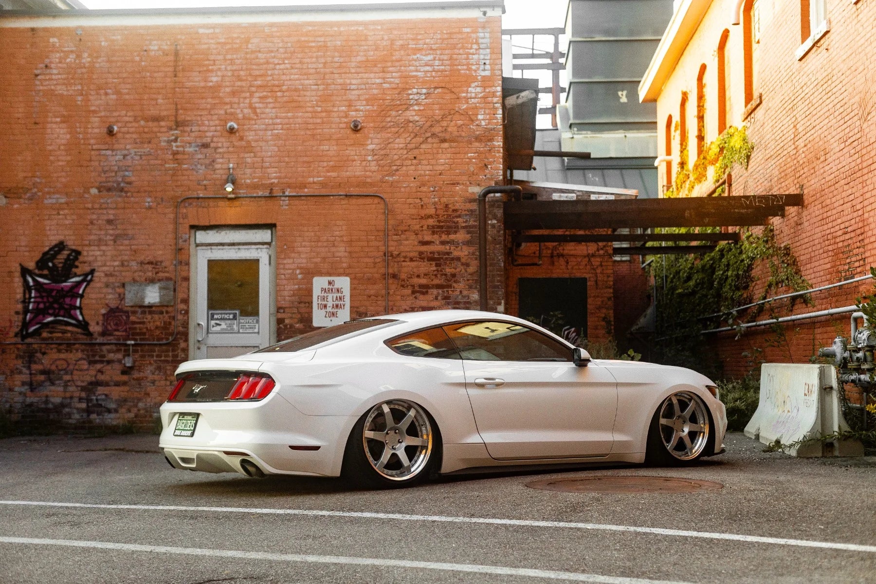 Bag Riders Super Low Air Suspension for Ford Mustang S550