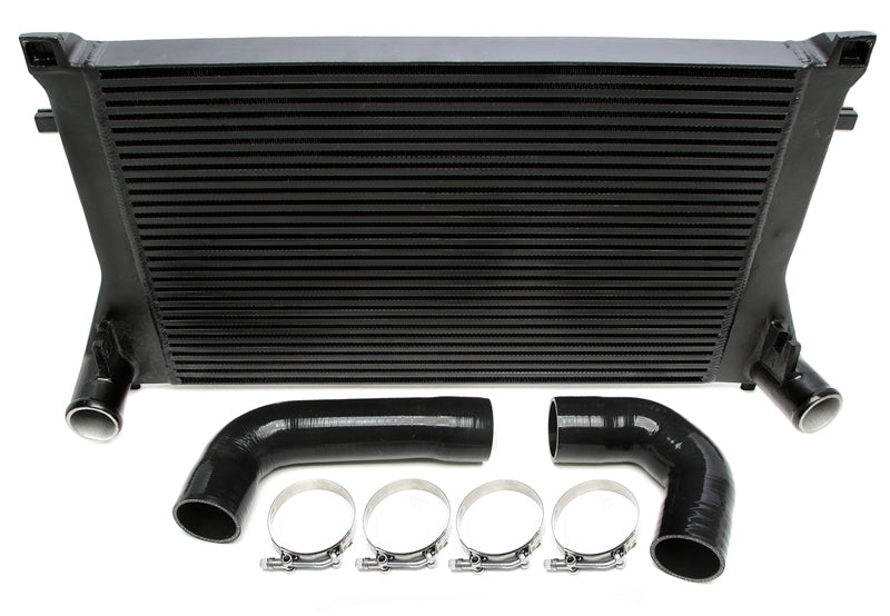 Échangeur air/air noir pour Audi A3 (8V), TT (8S) / Seat Leon (5F) / Skoda Octavia III (5E), Superb III (3T) / VW Golf VII (AU), Passat (B8) 1.8TFSI + 2.0TFSI moteurs — TA Technix