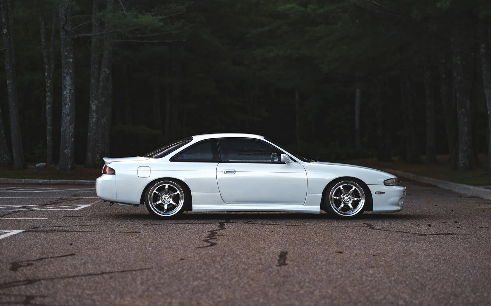 Bag Riders super-low air suspension for Nissan 240SX & Silvia S14/S15