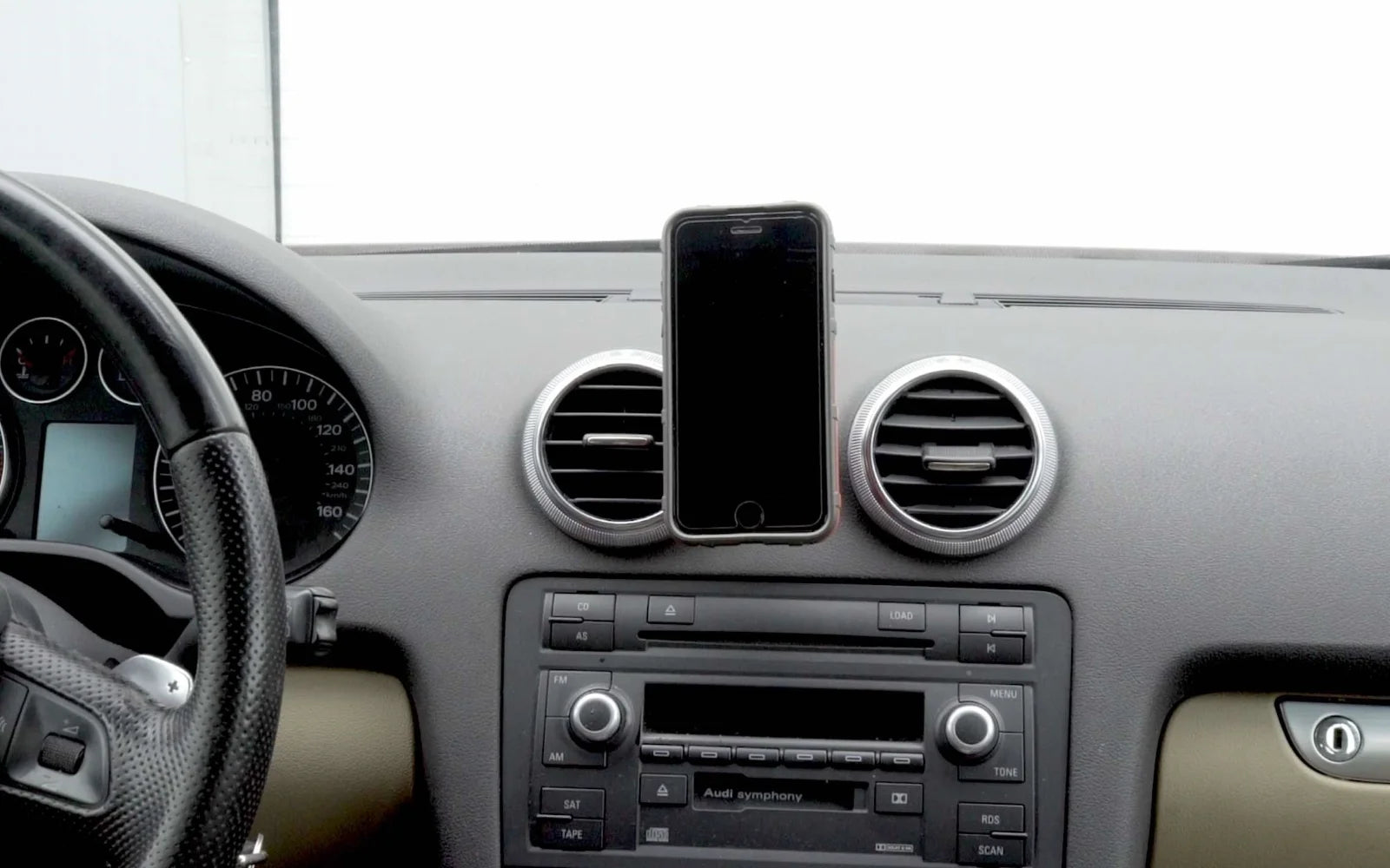 Rennline Audi A3 8V ExactFit Magnetic Controller Mount