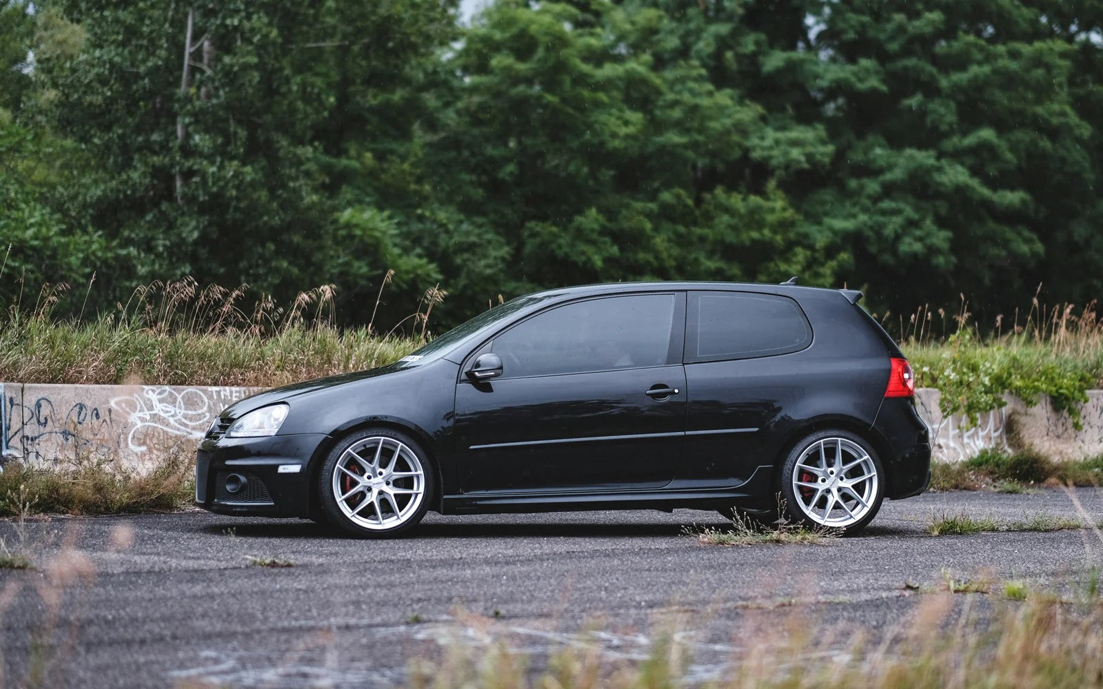 Bag Riders Super Low Air Suspension for VW Golf & GTI Mk5/Mk6