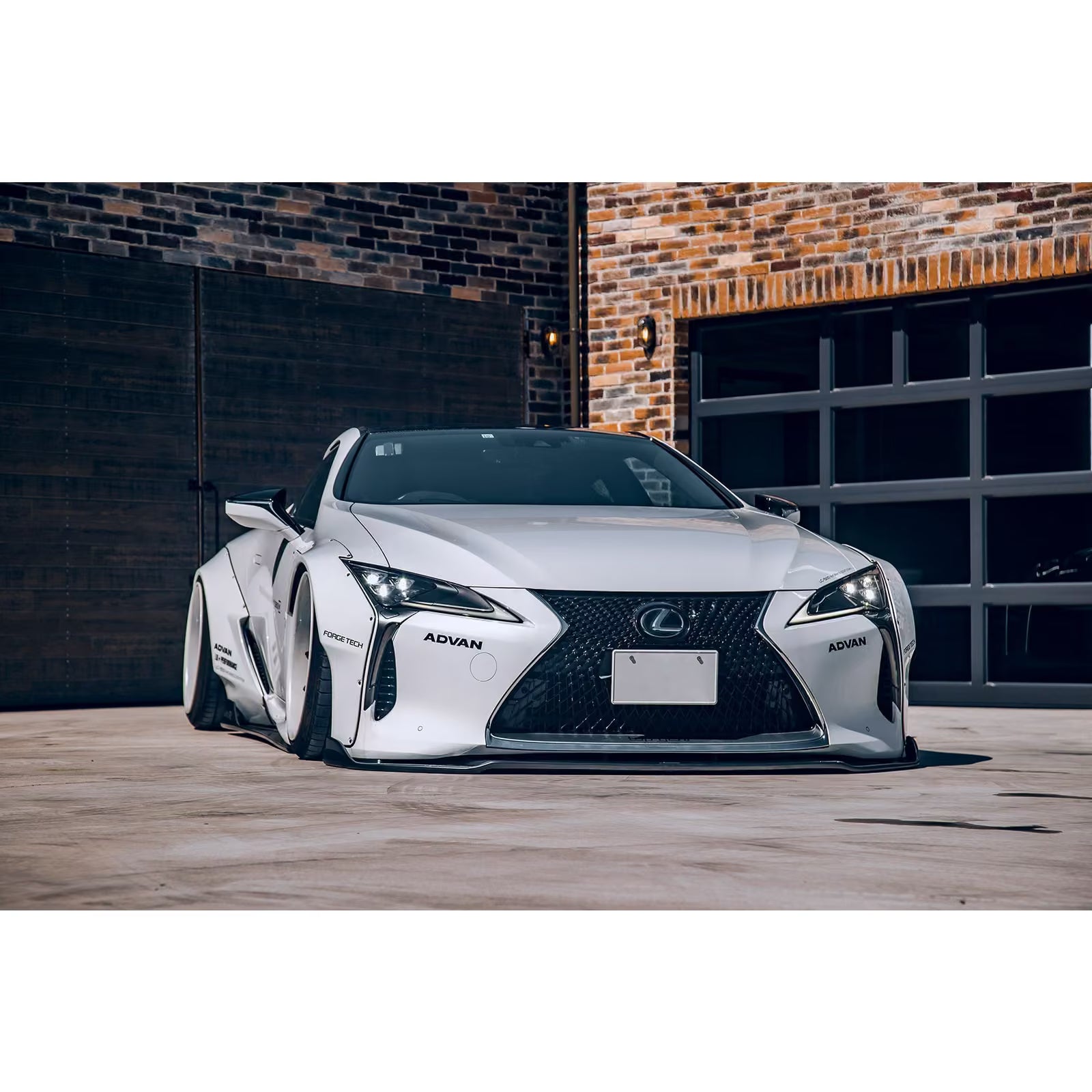 Kit Carrosserie Liberty Walk LB Works x Artisan Spirits Ver.2 pour Lexus LC500 + H