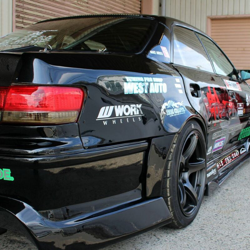 Ailes Arrière Origin Labo +75mm pour Toyota Mark II JZX100 (avec rajouts de portières)