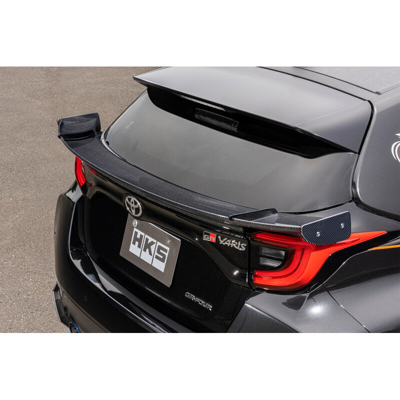 HKS-kolfibervinge för Toyota Yaris GR