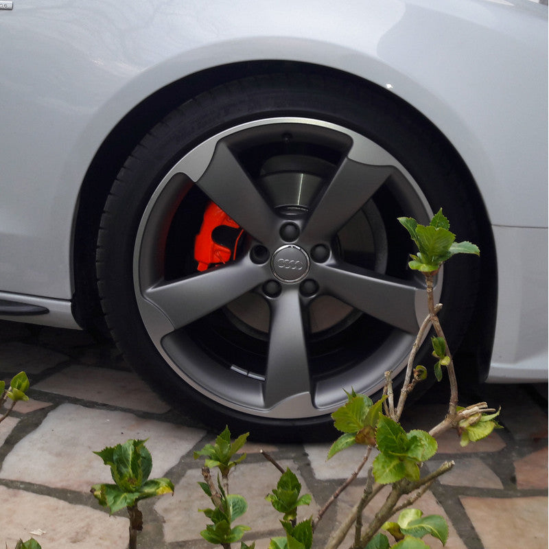 Foliatec Fluorescent "Neon" Red Paint for Brake Calipers