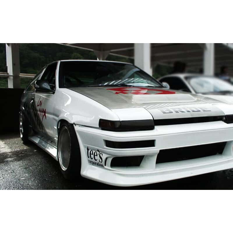 Ailes Avant Origin Labo "J-Blood" +40mm pour Toyota Corolla AE86 Trueno