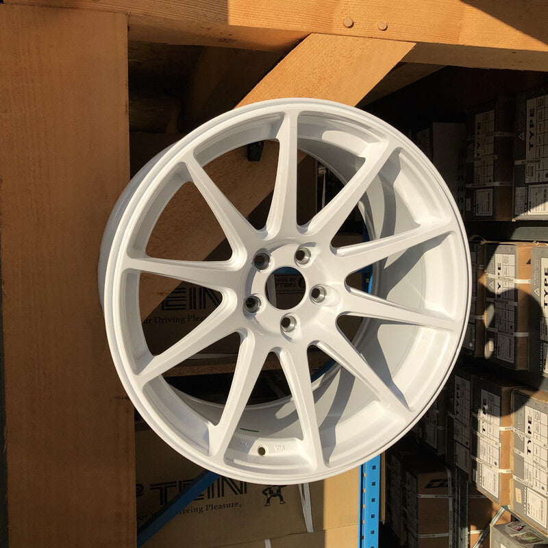 Wall-Mounted Wheel Stand