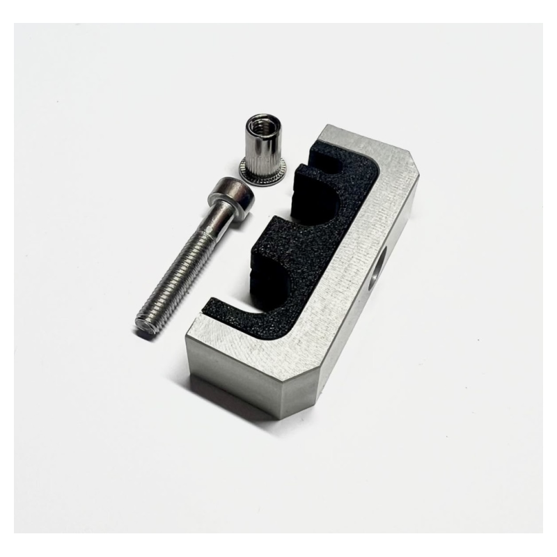 Kit Fixation Universel pour Durites Carburant & Frein (Dash 8)